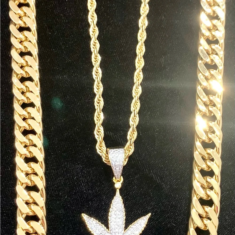 LEAF CANNABIS 420 CHARM PENDANT 18K GOLD CHAIN NECKLACE MADE IN ITALY! WARRANTY!